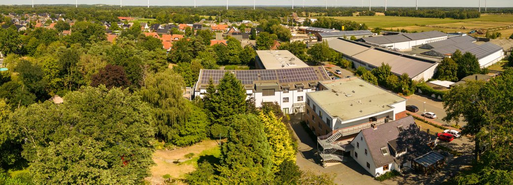 Das Haus aus der Vogelperspektive aus Richtung Hauptstraße